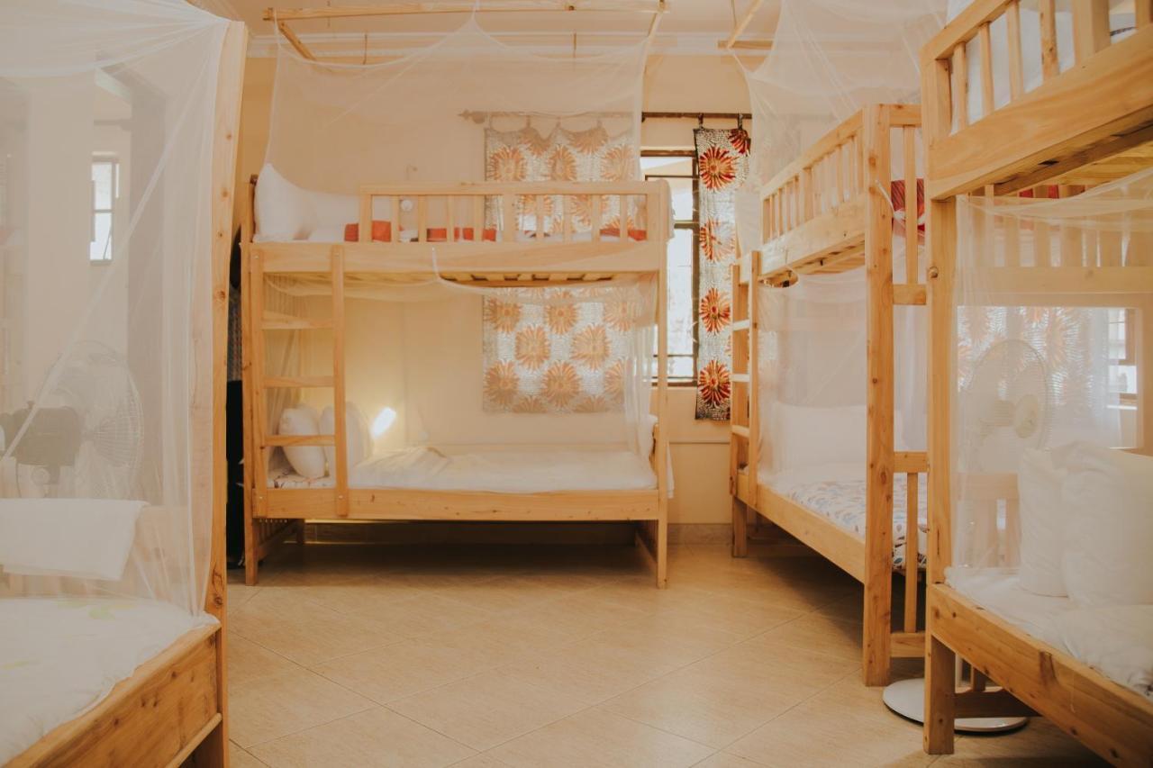 White House Of Tanzania Hostel Arusha Exterior foto