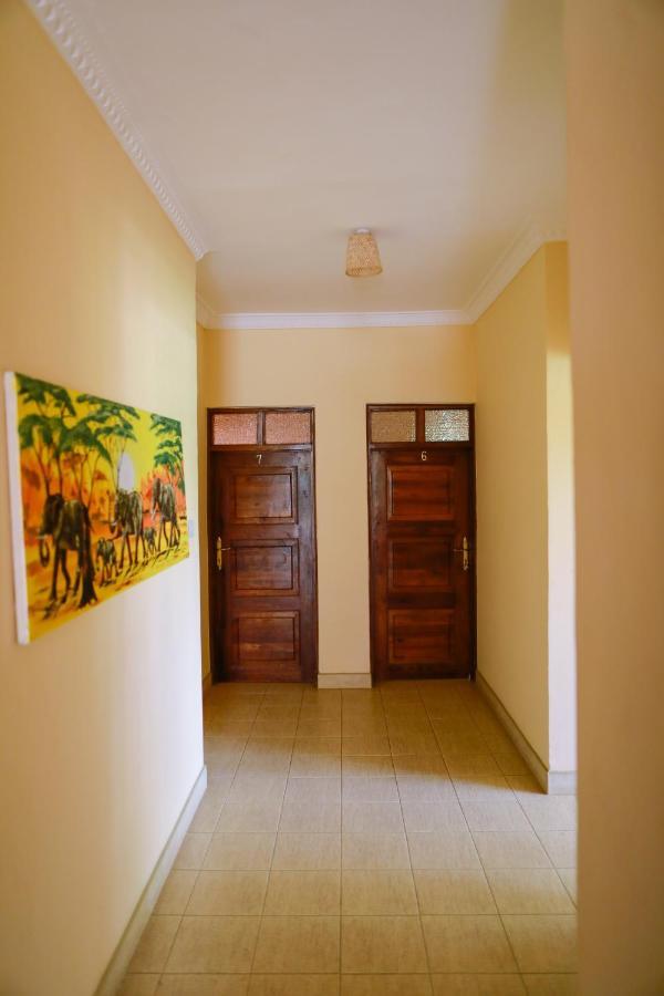 White House Of Tanzania Hostel Arusha Exterior foto